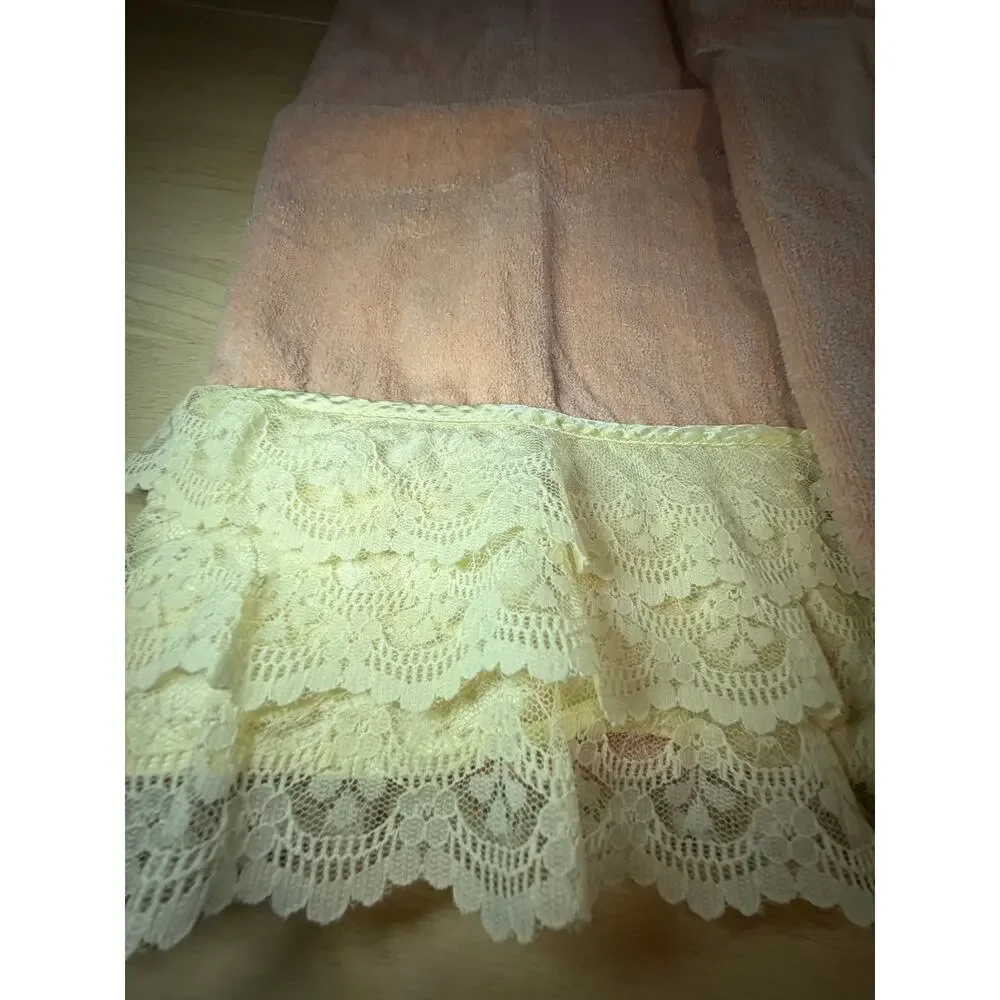 Vintage Dusty Pink Ruffled Lace Towel Set 8 Pc Bath Hand Washcloth Avanti